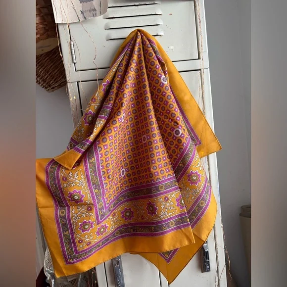 Scarf Bundle - Picture 4 of 13